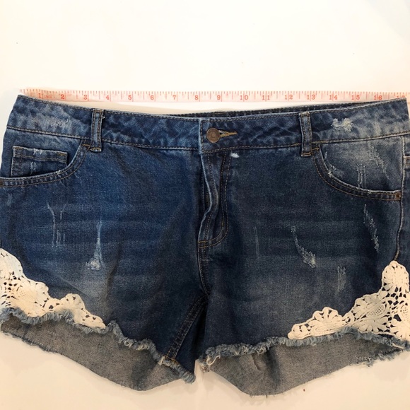 Vero Moda Shorts - Picture 10 of 13